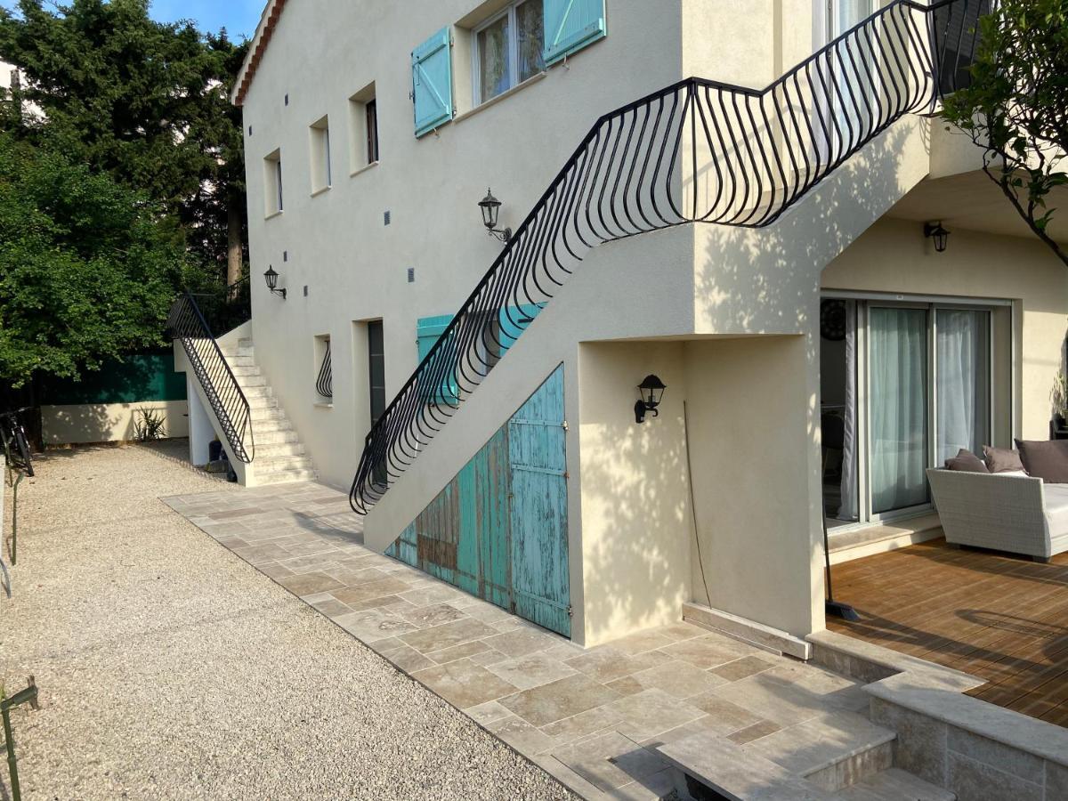 2 Pieces En Rdjardin Avec 2 Grands Terrasses Apartment อองทีบส์ ภายนอก รูปภาพ